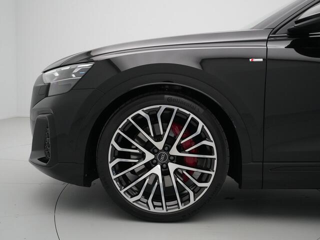 Audi Q8 60 TFSI e quattro Pro Line S S Line Competition Panoramadak Wegklapbare trekhaak 23'' Lichtmetalen velgen Vierwiel besturing 6