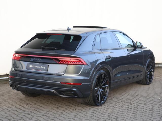 Audi Q8 55 TFSI e quattro Pro Line S 381 Pk | Matrix LED | Panoramadak | Luchtvering | Head up | Trekhaak | Camera | Parkeersensoren V+A | 23" Lichtmetalen velgen |