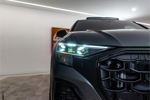 Audi Q8 60 TFSI E Quattro S-Edition Competition 490PK FACELIFT | 2025 PER DIRECT LEVERBAAR | 5 Jaar Garantie | BOMVOL!