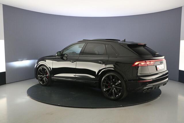 Audi Q8 4.0 TFSI SQ8 quattro | S Line | B&O 3D | Uitgebreid Leer | Head Up |Stoelverwarming - Ventilatie | Adapt. Onderstel | Adapt. Cruise | Pano. Dak | Nachtzicht | Trekhaak | Memory | Softclose | Alcantara |
