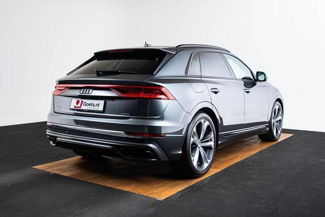 Audi Q8 55 TFSI quattro Pro Line Plus S line - S line exterieur pakket - Trekhaak - Panoramadak - Bang & Olufsen - Assistentiepakket Tour/City - Parkeerhulp vóór/achter - S sportstoelen - Stoelventilatie - Achterbank plus -