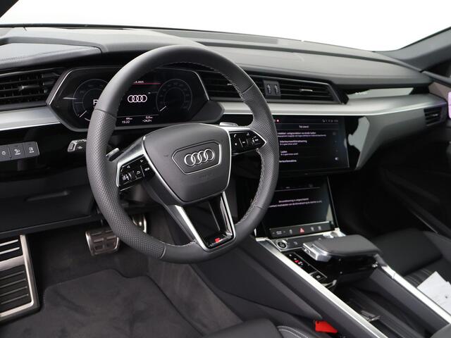 Audi Q8 Sportback e-tron 55 quattro S Edition 115 kWh | 408 PK | SoH 100% | Panoramadak | Trekhaak | Virtuele spiegels | Head-up display |