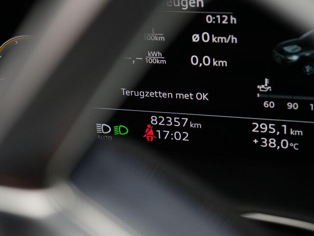Audi Q8 55 TFSI e 381 pk tiptronic quattro Pro Line S / | Panoramadak | Leder | Elektr. verstelbare stoelen | Achteruitrijcamera | Stuur-/stoelverwarming