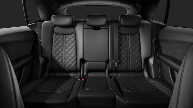 Audi Q8 55 TFSI e quattro Pro Line S 394pk | Panoramadak | B&O | Vierwielbesturing | Ass.Plus.Remote | Sportstoel Plus | 23'' inch Zwart | Trekhaak |