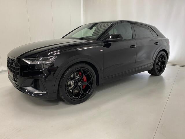 Audi Q8 60 TFSI e quattro Pro Line S Competition Head Up Masage Trekhaak Luchtvereing B&O ACC Softclose 23 Inch Nachtzicht 360 Camera Matrix