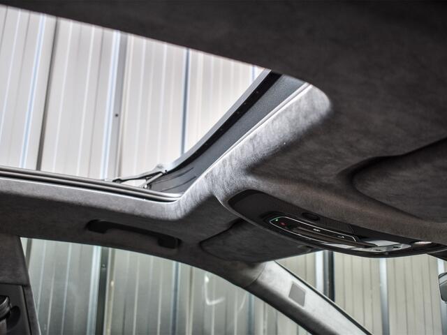 Audi Q8 60 TFSI e QUATTRO PRO LINE S COMPETITION | PANORAMADAK | BANG & OLUFSEN ADVANCED | S-SEATS | CARBON INLEG | HEAD-UP | 360 CAMERA | MEMORY SEATS | ADAPTIVE CRUISE | AMBIANCE INTERIEUR | SOFT-CLOSE | LEDEREN INTERIEUR DELEN | TREKHAAK