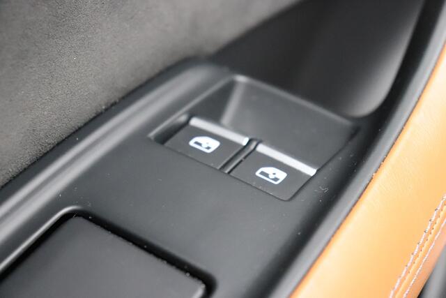 Audi Q8 4.0 TFSI RS Q8 quattro 600PK | PANO-DAK | LEDER | B&O | STANDKACHEL | SOFT-CLOSE | HEAD-UP | TREKHAAK | FULL OPTIONS