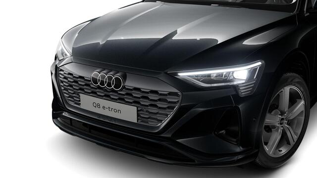 Audi Q8 e-tron 55 quattro Advanced Edition Plus 115 kWh 408pk | Panoramadak | Wegklapbare trekhaak | B&O Premium Sound | lederen bekleding | Head up Display