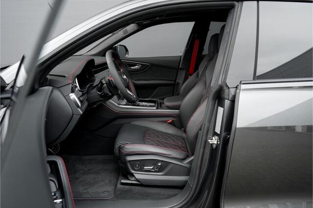 Audi Q8 60 TFSI e Quattro S Competition Pano B&O Trekhaak 4WS 23"