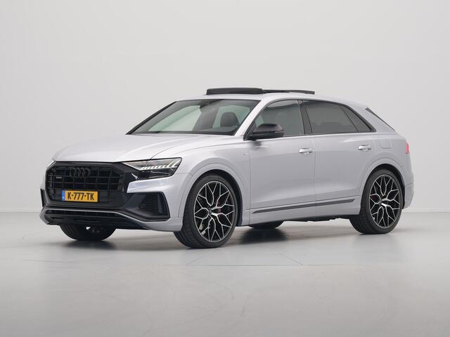 Audi Q8 55 TFSI e quattro S-Line Panorama Matrix Led Camera Luchtvering Stoelverwarming Navigatie Carplay