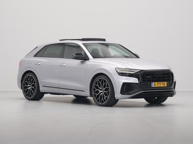 Audi Q8 55 TFSI e quattro S-Line Panorama Matrix Led Camera Luchtvering Stoelverwarming Navigatie Carplay