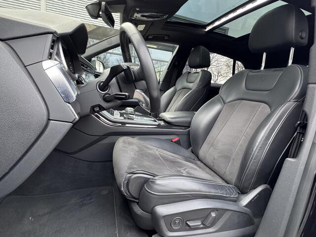 Audi Q8 50 TDI Quattro S-Line/Pano/Luchtvering/B&O/23 inch 4 wielbesturing/Trekhaak