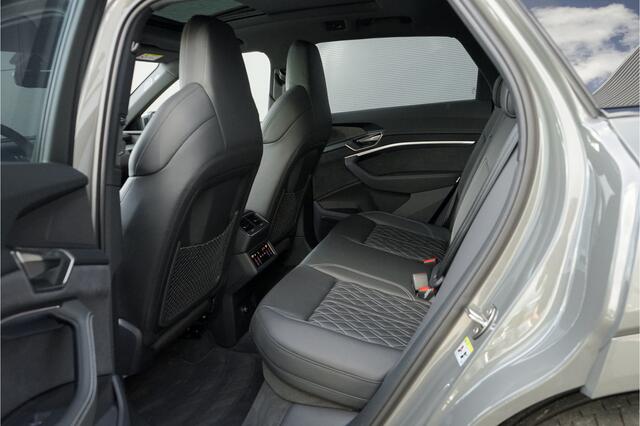 Audi Q8 e-tron 55 Quattro S Edition 115 kWh Pano Leer 360° Camera Trekhaak 22"