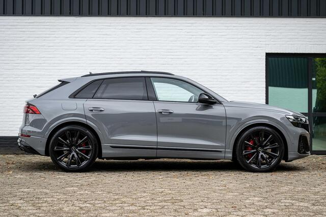 Audi Q8 60 TFSI e quattro S Competition Nightvision Nardo