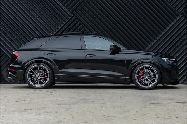 Audi Q8 60 TFSI e quattro S-Line Competition Panodak ACC Achteras Bestr. Head Up 360 Oled Massage Softcl. B&O Stoelvent. Trekhaak VOL !!!