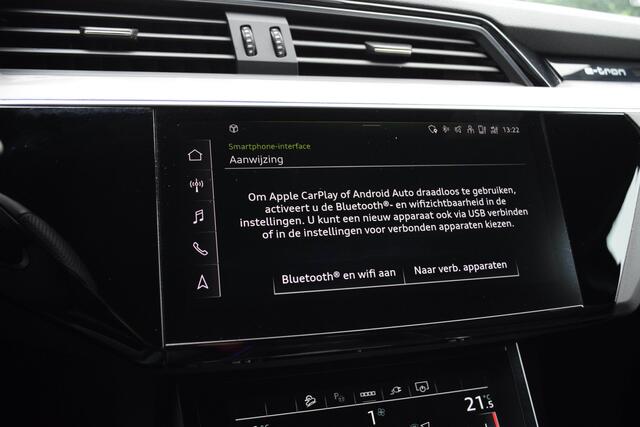 Audi Q8 e-tron 55 Quattro / 2x S-line/ Luchtvering/ Standkachel/ Top View/ Trekhaak/ Panoramadak/ 300kW (408PK)