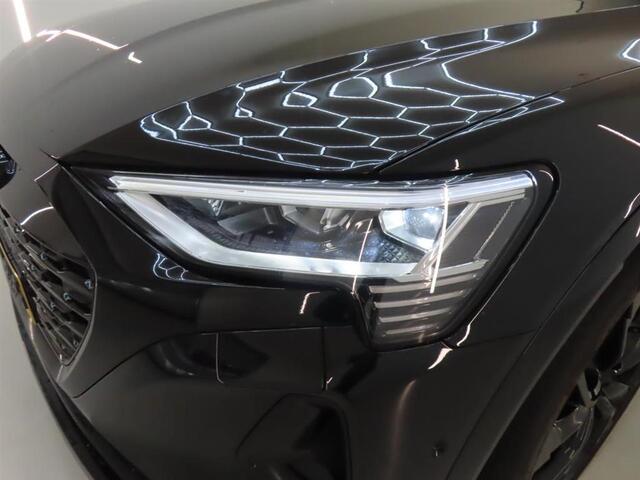 Audi Q8 e-tron 50 quattro Advanced Edition 95 kWh | Afn trekhaak | Virtual Cockpit+ | Luchtvering | CarPlay | Adap Cruise | S-line 22" LM | Elek stoelen | Zwart Optiek | Full led | Org NL