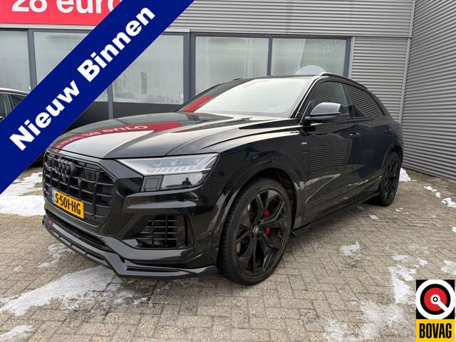 Audi Q8 55 TFSI e quattro Pro Line S-line Panoramadak Sound-systeem Bang & Olufsen S Sportstoelen plus Leder Valcona S-logo ruitpatrooon Stoelventilatie voor Stuurwielverwarming 23 Inch Head-up-display ACC
