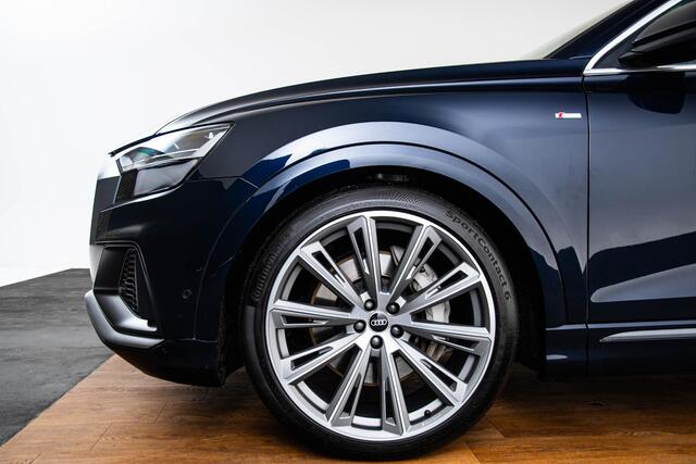 Audi Q8 55 TFSI e quattro Pro Line Advanced Panoramadak - Comfortstoelen - Head up - B&O - Audi active lane assist - Adaptive air suspension - Elektrisch verstelbare stoelen - Stoelmassage/Ventilatie -