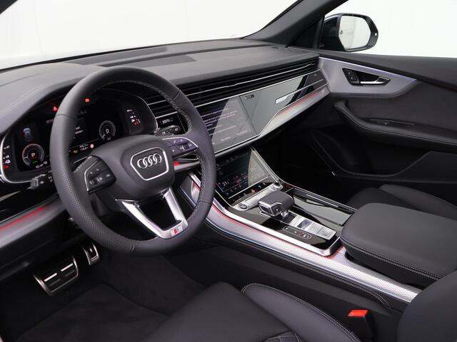 Audi Q8 60 TFSI e quattro | 490 PK | S-Line | Lederen bekleding Volcano met ruit | Panoramadak | Head -Up display | Assistentiepakket plus | Trekhaak |