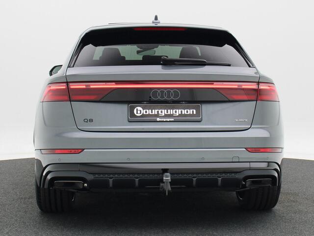 Audi Q8 Pro Line S Competition 60 TFSI e | 490 PK | Sportstoelen plus | Leder Valcona interieur | Glazen Panoramadak | Softclose | Trekhaak & aanhangerassistent |