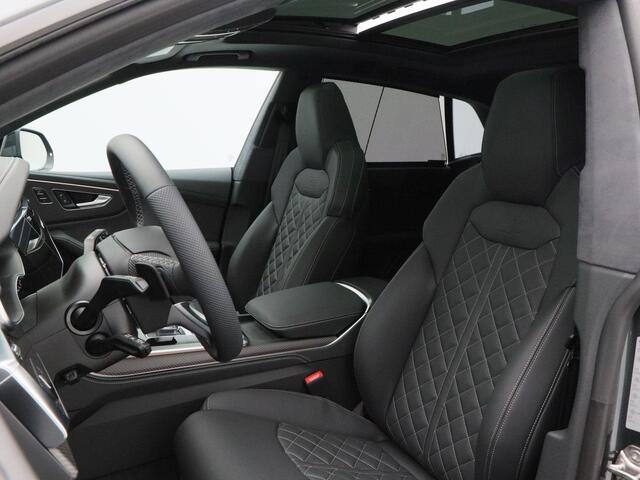 Audi Q8 60 TFSi e 490 Pk quattro S-Line Competition | Trekhaak | Panoramadak | Bang & Olufsen | Stoel Ventilatie/Verwarming | Luchtvering | Vierwielbesturing | Laser LED | 23 Inch