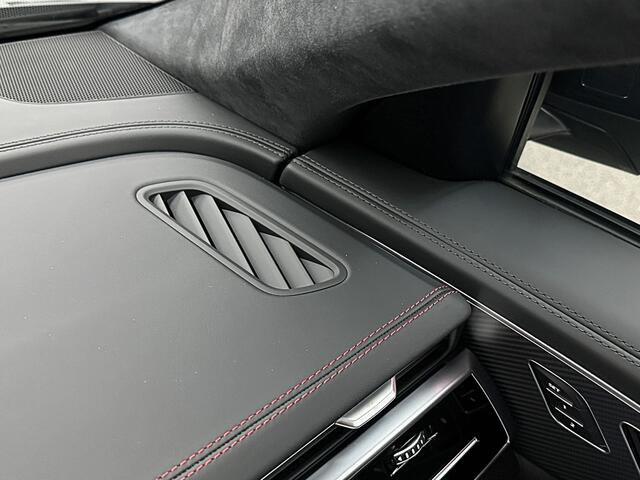 Audi Q8 60e 490pk Competition R.S-Stoelen | 4WS Achteras Besturing | OLED | Laser | SQ8 Uitgevoerd | Massage | Ventilatie | Valcona Leder+ Pakket | B&O Sound | 23'' | Alcantara hemel | Head-Up | Soft-Close | Panodak | 2x Memory | Trekhaak | Keyless-Entry | Luchtv