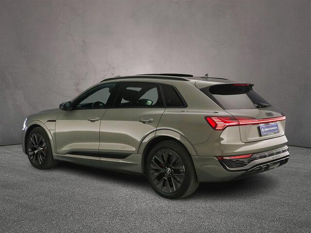 Audi Q8 e-tron 55 quattro S Edition 408PK 115 kWh | Pano | Head-up | Servo | Top-view | B& O | Alcantara | Privacy-Glas | Ambient-Lightning | Comfort-Sleutel | Digitale-Matrix |