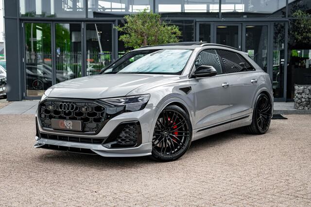 Audi Q8 60 TFSI e ABT Aero Competition | Audi Exclusive Nardogrijs | Advanced onderstel | Stoelventilatie + massagefunctie | Uitgebreid lederpakket | Carbon | Head up | B&O | Servosluiting