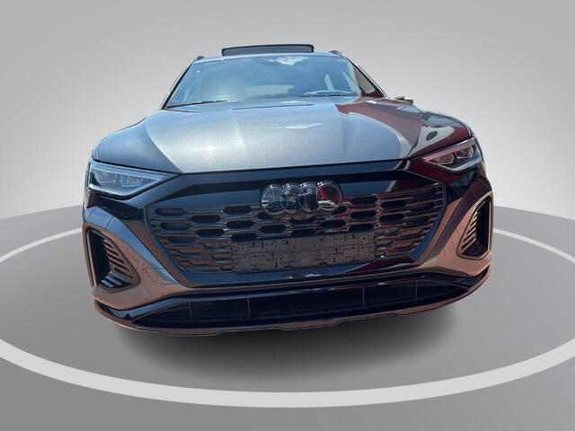 Audi Q8 Sportback e-tron 55 Quattro S Edition 115 kWh 408pk · Panoramadak · 360 Camera · Luchtvering · Virtual Mirror's · Matrix LED · Keyless · Head-Up Display ·