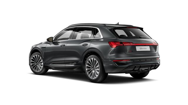 Audi Q8 e-tron 55 quattro S Edition 115 kWh Trekhaak - Panoramadak - Adaptieve Cruise Control - B&O - Stoelverwarming vóór - Sportstoelen - Uitgebreide interieurvoorverwarming - Parkeerassistent -