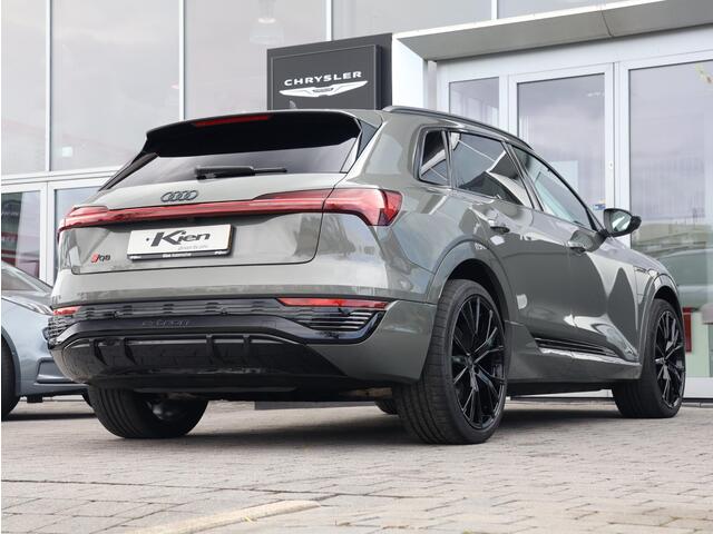 Audi Q8 e-tron 55 quattro S Edition 115 kWh | Pano dak | 22" | Adaptive CC |