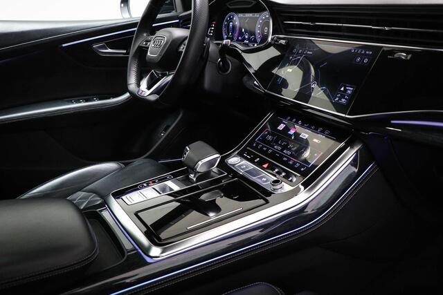 Audi Q8 55 TFSI quattro Pro Line Plus V6 | PANORAMADAK | NACHTZICHT | HEAD UP | SFEERVERLICHTING | SOFTCLOSE | TREKHAAK | 22"