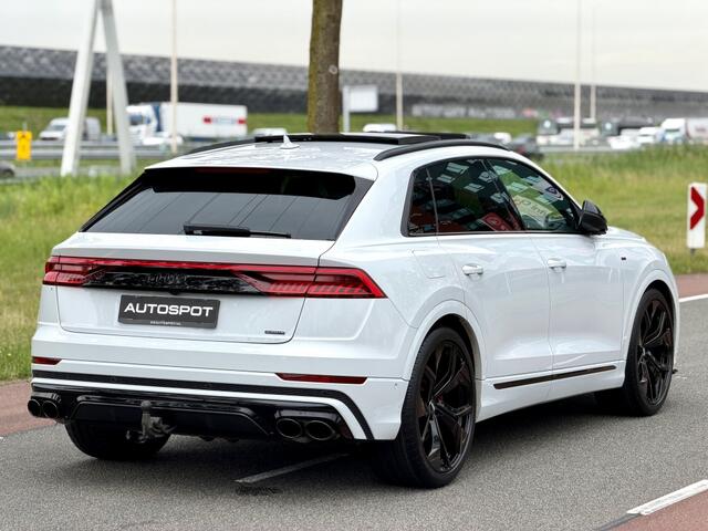 Audi Q8 55 TFSI e Quattro S-Line Pano Rs Zetels SQ8 Softclose