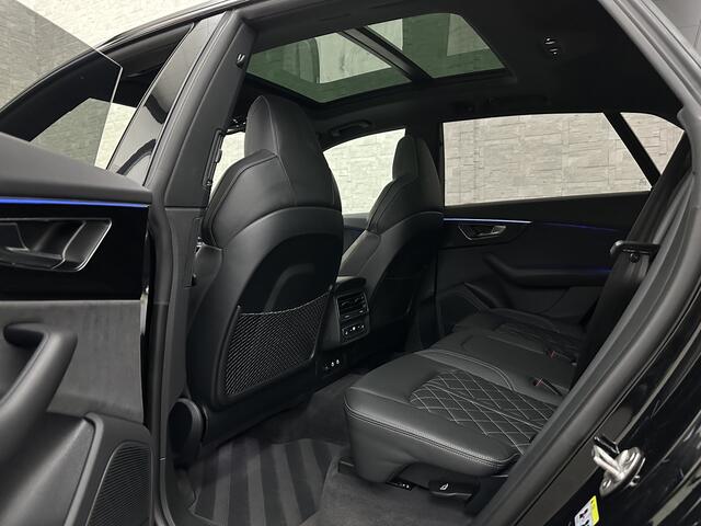 Audi Q8 60e 462PK Competition | #RS-Stoelen | Carbon | Panorama | ACC | 360 Camera | B&O Sound | Trekhaak | Matrix-LED | Sfeerverlichting | Memory | Stuurverwarming | Stoelverwarming V+A | Zonwering | ISO-Glas | Leder Dashboard | 3-Zone Clima | Carplay |