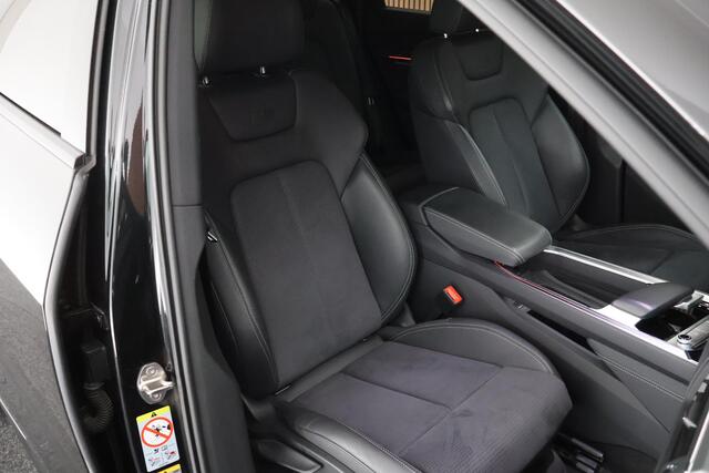Audi Q8 e-tron 50 quattro S Edition 95 kWh Luchtvering B&O Camera Keyless Navigatie Adaptive cruise
