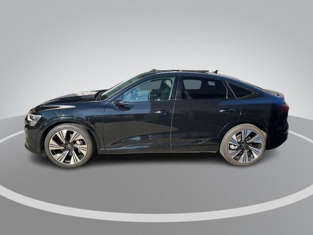 Audi Q8 Sportback e-tron 55 quattro S Edition 115 kWh · Panoramadak · 360 Camera · Luchtvering · Keyless · 360 Camera · Keyless · Matrix LED · 22"Velgen ·