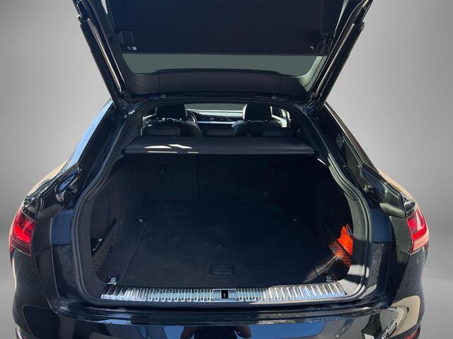 Audi Q8 Sportback e-tron 55 quattro S Edition 115 kWh · Panoramadak · 360 Camera · Luchtvering · Keyless · 360 Camera · Keyless · Matrix LED · 22"Velgen ·