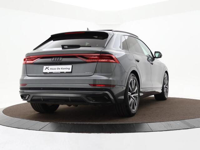 Audi Q8 55 TFSIe 381pk Tiptronic Quattro Pro Line S · Panoramadak · 360 Camera · Wegklapbare Trekhaak · Apple/Android Car Play · Luchtvering · 21'' Inch ·