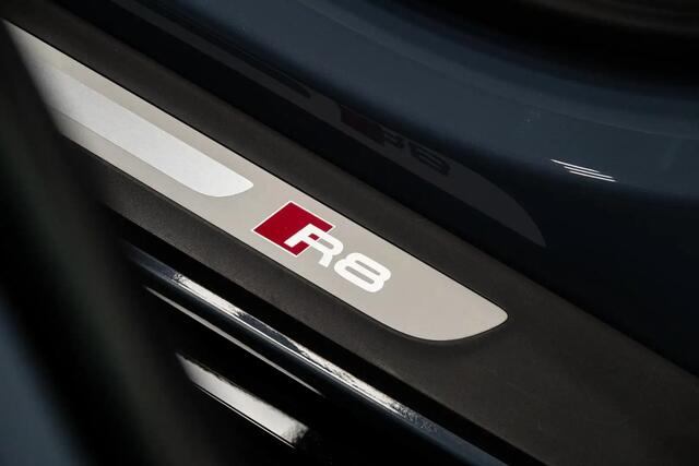 Audi R8 Spyder 5.2 performance quattro *Keramisch / Magnetic Ride / Capristo / Bang & Olufsen / Carbon / Laser* Prijs ¤ 209.900 | Bouwjaar 2021 | Kilometerstand 17.875 km