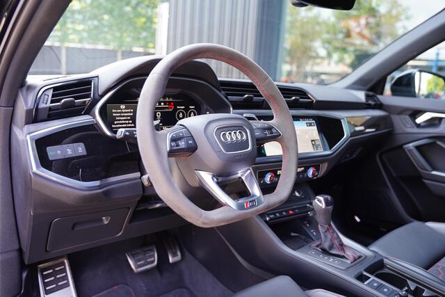 Audi RS Q3 RSQ3 2.5 TFSI Panoramadak SONOS RS-Seats