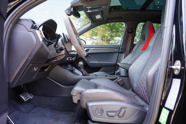 Audi RS Q3 RSQ3 2.5 TFSI Panoramadak SONOS RS-Seats