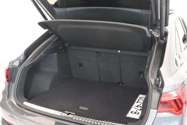 Audi RS Q3 Sportback | PANO | Memory | S-interieur | Sportuitlaat | B&O Audio | Trekhaak |