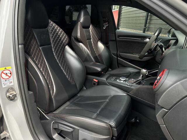 Audi RS3 Sportback 2.5 TFSI Quattro Panoramadak, B&O, Carbon