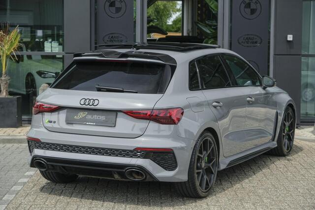 Audi RS3 Sportback 2.5 TFSI 400pk Quattro Hulk Panoramadak *BTW* Keramisch VOL! Massage B&O audio RS Dynamic