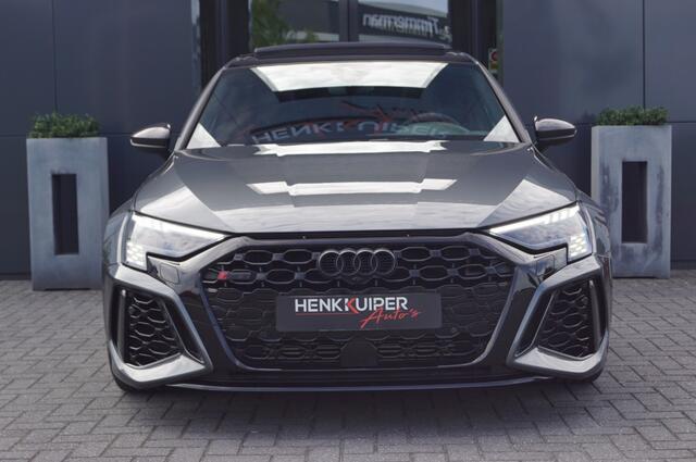 Audi RS3 Sportback 2.5 TFSI 400pk Quattro Pano BenO RS-Design 19'' ACC