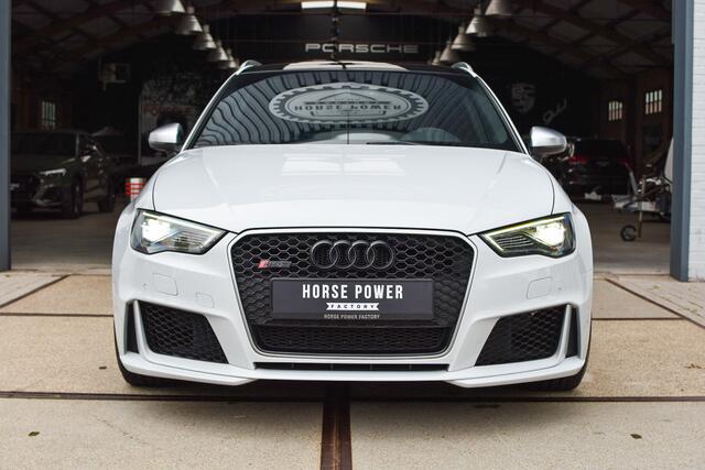 Audi RS3 Sportback 2.5 TFSI Quattro Pro Line Plus *RS Schaalstoelen | Pano | B&O | Magnetic Ride | Carbon | Blindspot*