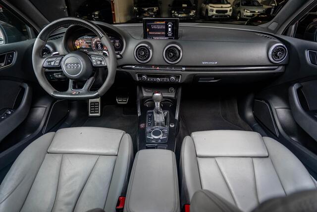 Audi RS3 Limousine 2.5 TFSI quattro | Panorama | B&O | Afneembare Trekhaak