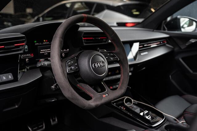 Audi RS3 Limousine 2.5 TFSI RS 3 quattro B&O | Hud | RS-seats | Matrix