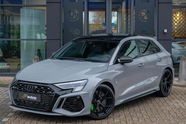 Audi RS3 Sportback 2.5 TFSI 400PK Quattro Hulk Panoramadak *BTW* Keramisch VOL! Massage B&O audio RS Dynamic
